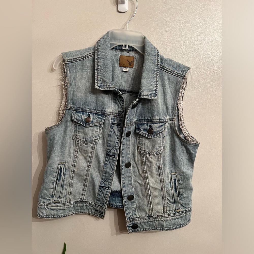 Small American Eagle denim vest